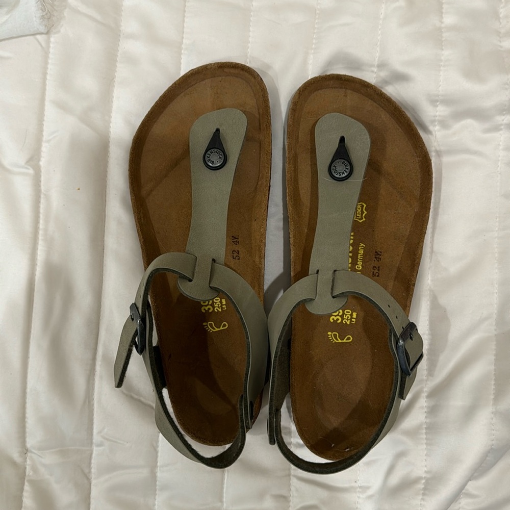 NEW Birkenstock Kairo Khaki Green Ankle Strap Sandals